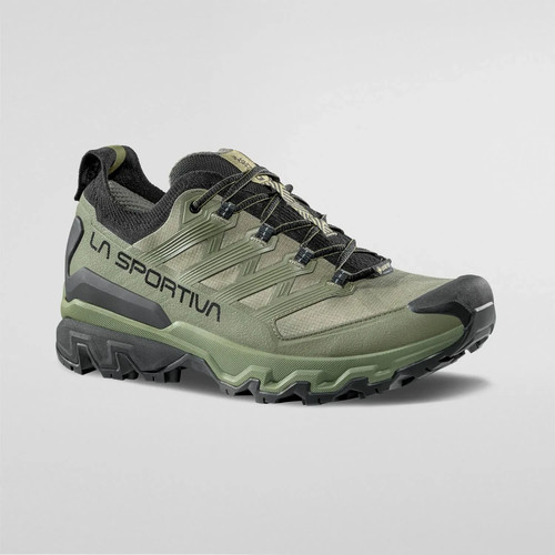 Scarpa sportiva ultra - sportiva,